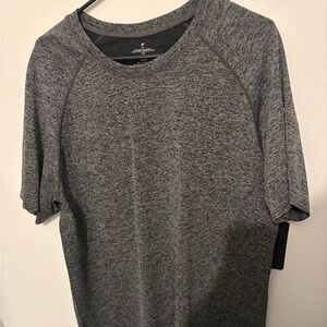 Fabletics training day tee XXL